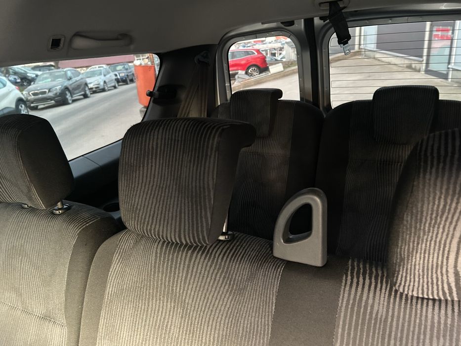 Logan Mcv 1.5 dci 85 cai 7 locuri