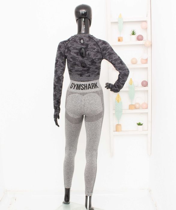Gymshark комплект клин сив висока талия + кроп топ сиво-черен XS/S