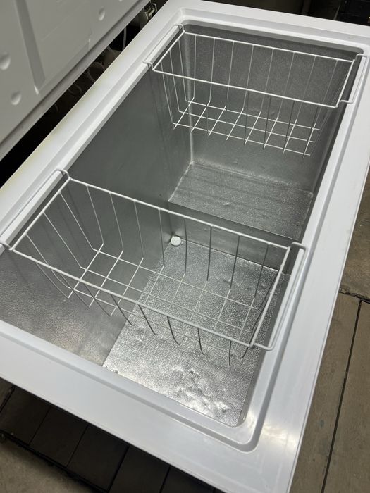 Морозильник в хорошем состоянии