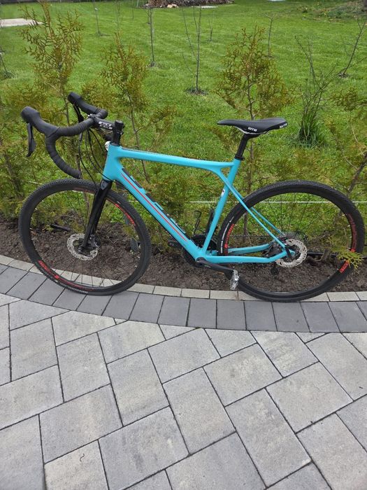 Cursieră GT grade specialized roubax trek