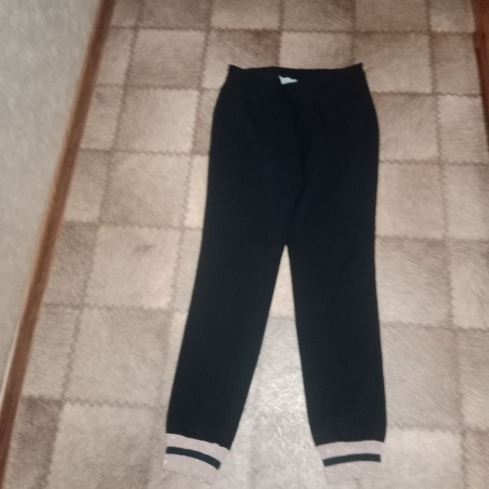 Продам женский костюм