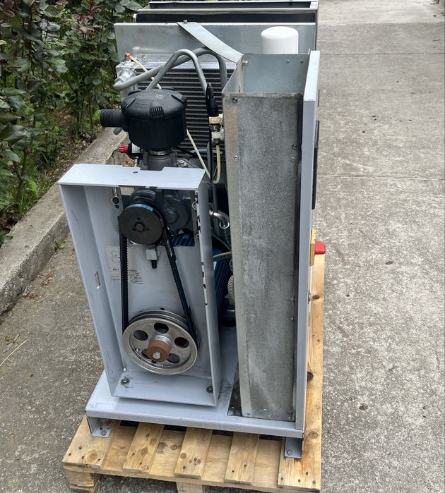 Винтов компресор Ceccato CSA 11kw 1550lt Обслужен!