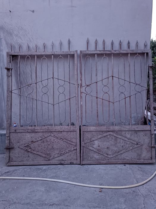 Железные ворота срочно продаётся