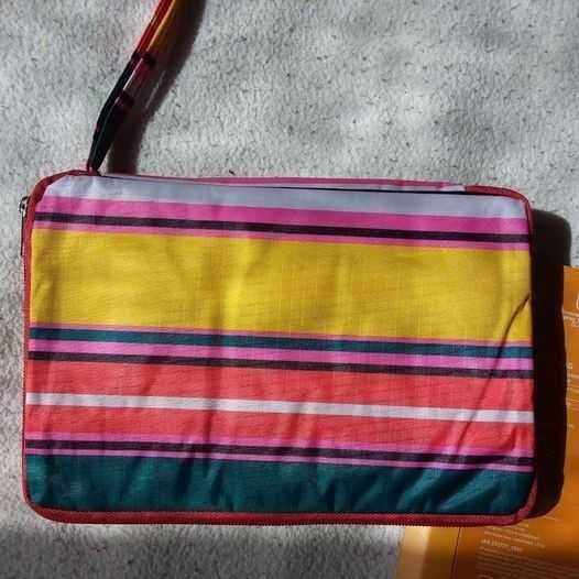 Rucsac,geantă pliabila multicoloră (capacitate 25l),nou.