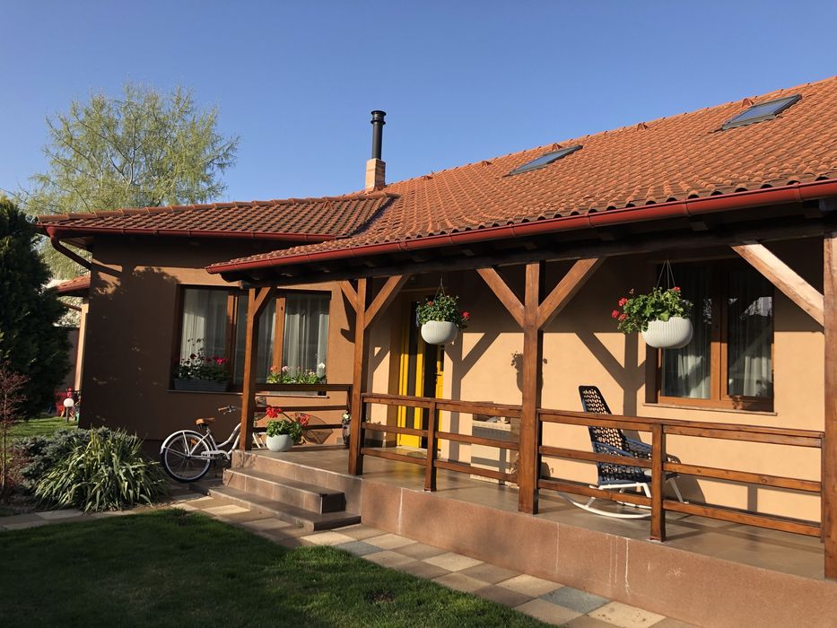 Vând balustradă de lemn pentru terasă