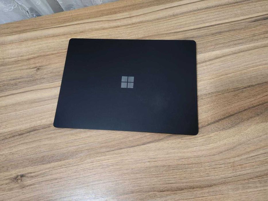 Microsoft Surface Laptop 4