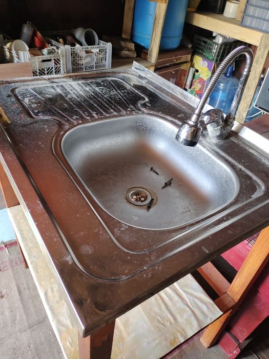 Продам накладную раковину