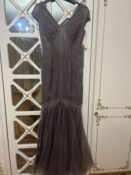 Платье нарядное