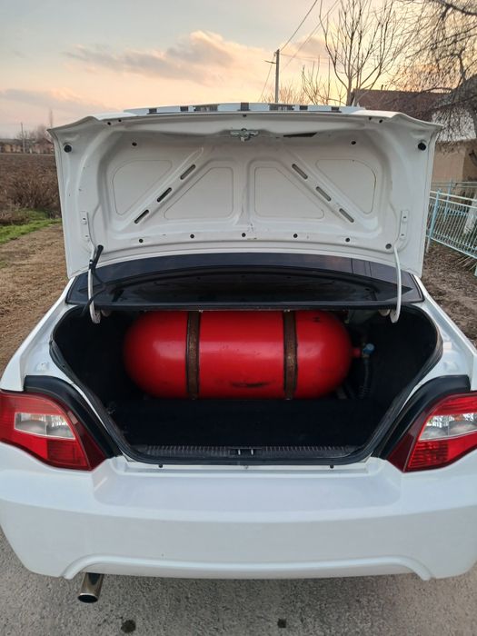 Nexia 2 sotiladi narxi kelishiladiNexia2
Rangi: oq 
Prabek:351000
Benz