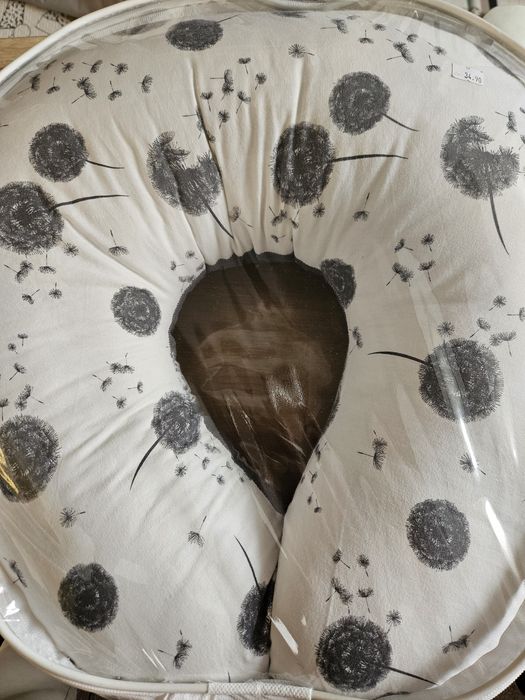 Възглавница за кърмене