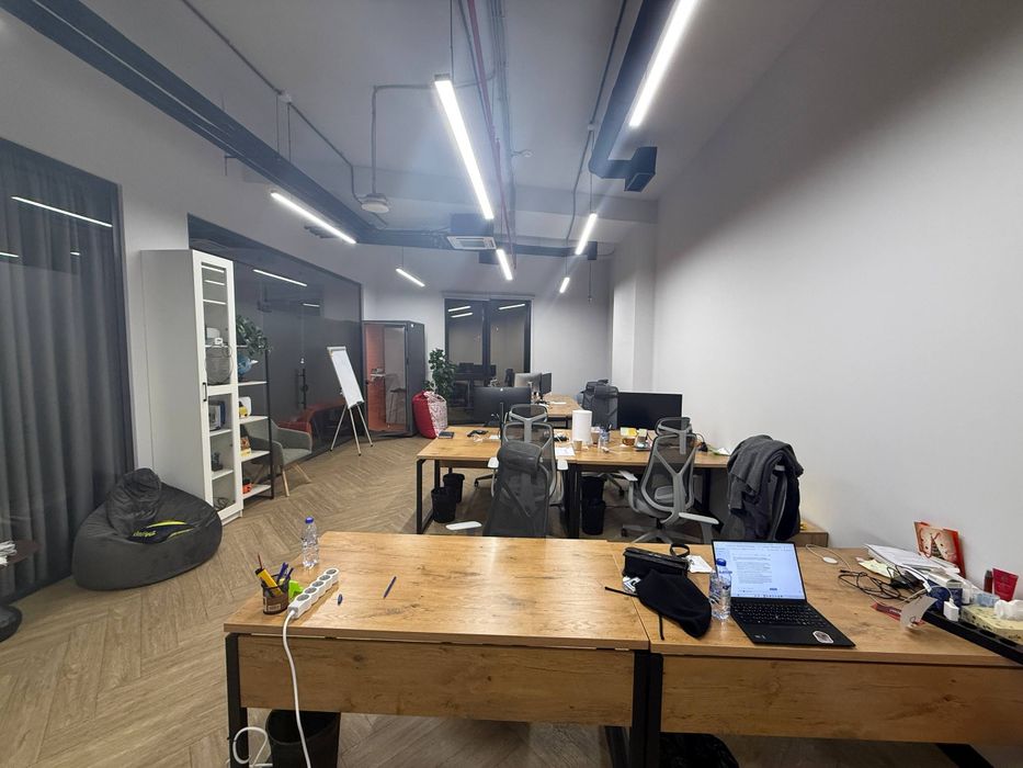 Аренда офис ор. Trilliant, Сквер, Юнусабад. Бизнес центр