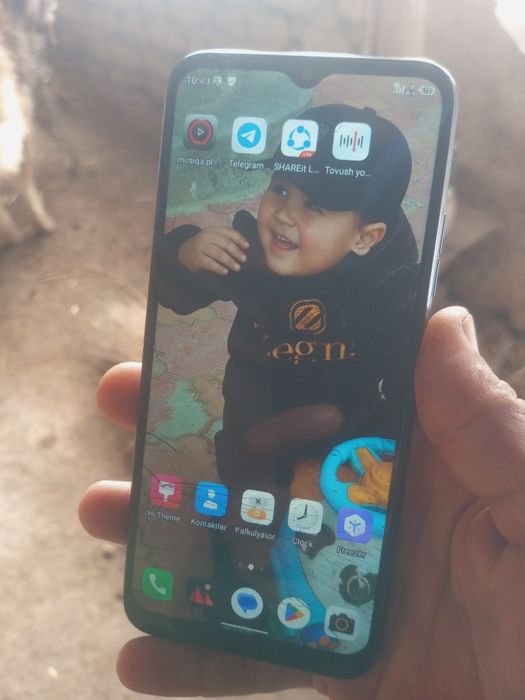 Techno Spark 6 sotiladi holati yaxshi