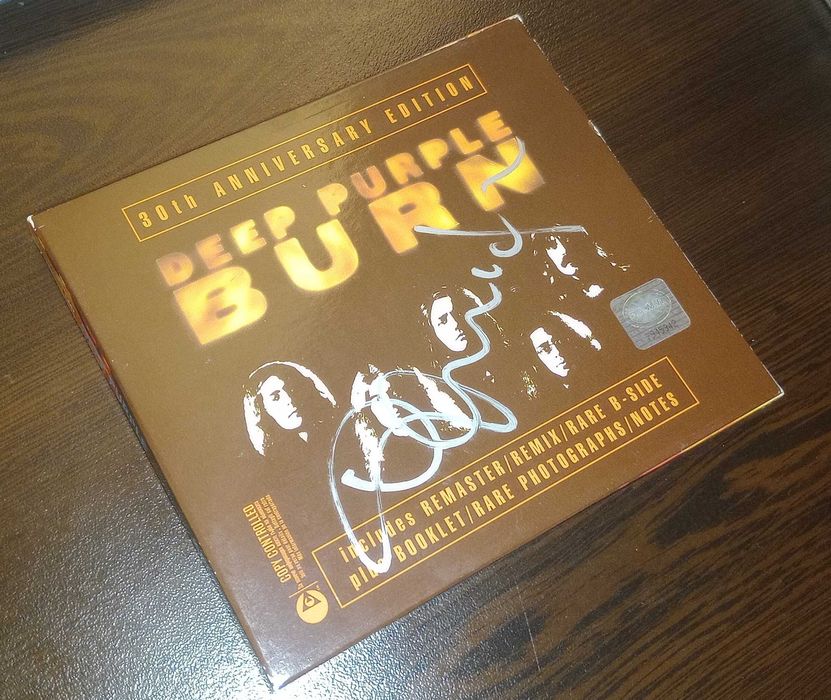 Оригинални CD албуми с автографи Дийп Пърпъл / Deep Purple