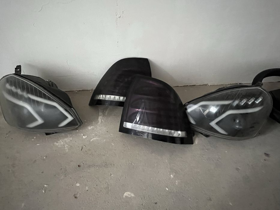 Продам комплект фонарей и фор приора АМГ стиль