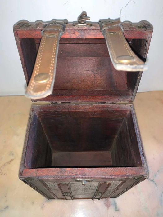 Cufar de palarie/vin