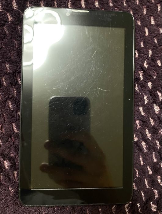 Планшет Elenberg TAB730