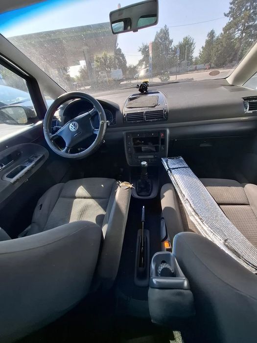 Dezmembrez Volkswagen Sharan