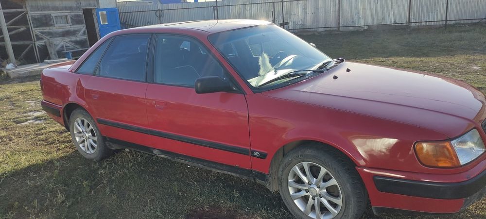 Продается ауди 100 с4