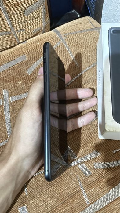 Iphone 7 plus rang qora