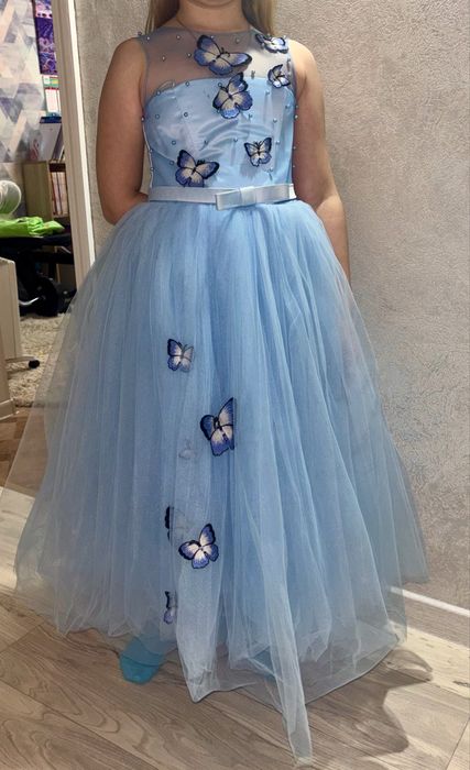 Нарядное платье для девочки