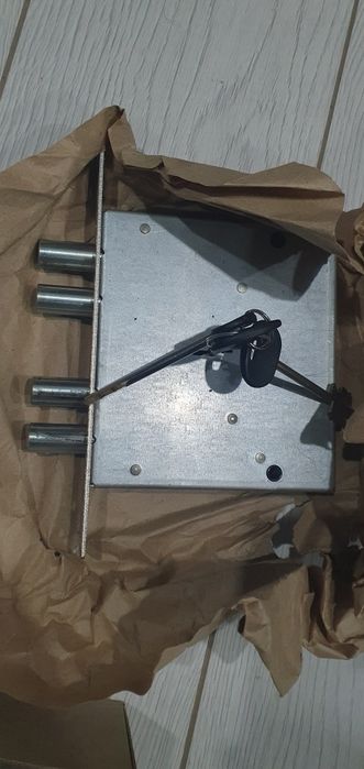 Замки врезные и накладной дверные