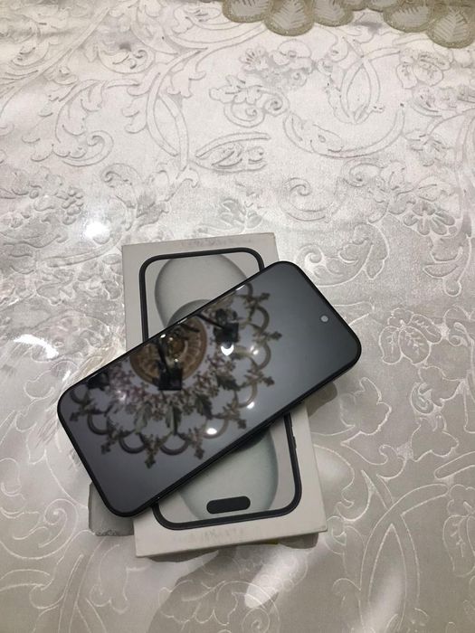 Айфон 15 чёрные памят 128 ёмкость 98%