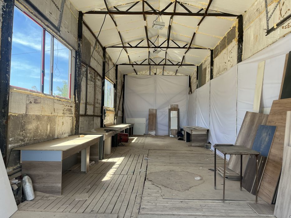 Продам ангар можно с разбором