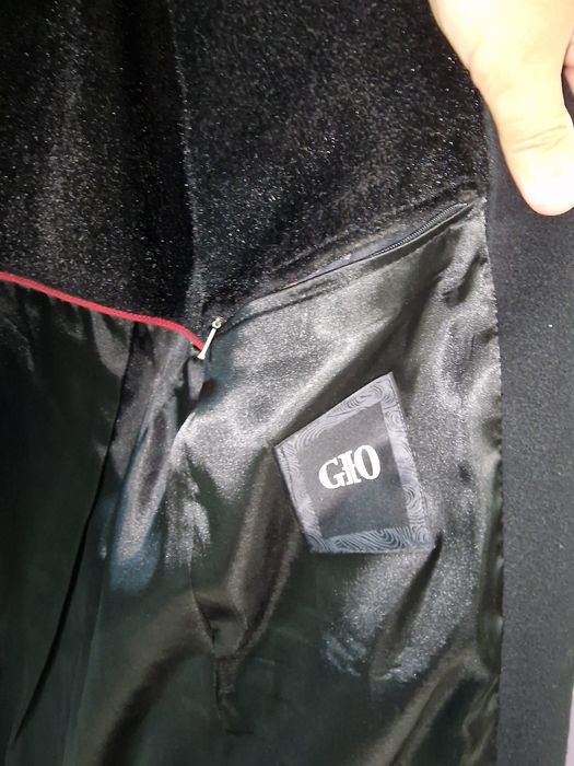 Продам замшевое пальто бу