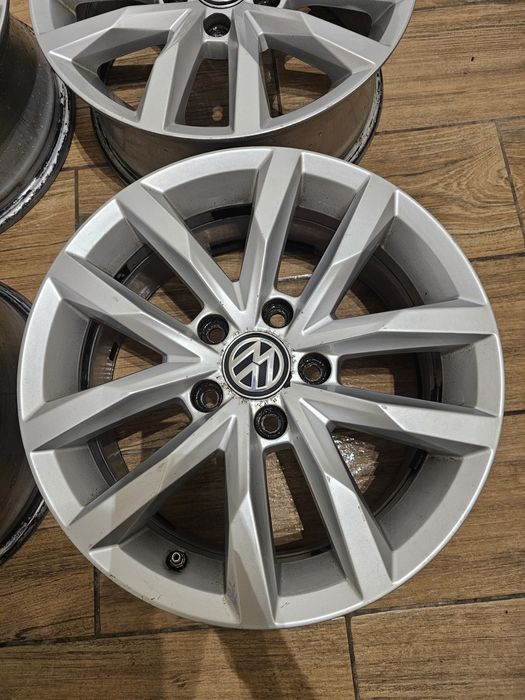 Jante R16 Vw  PASSAT  B8
