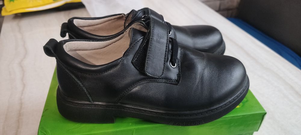 Кожаные ботинки на мальчика