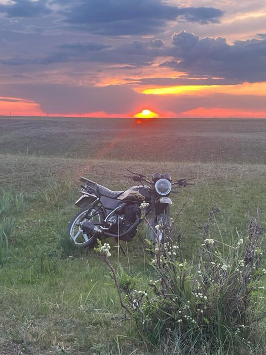 Suzuki Gsx 200 кубов