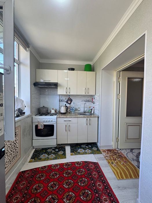 Продажа 3/3/4 на Юнусабад-18, кирпич балкон 2*6