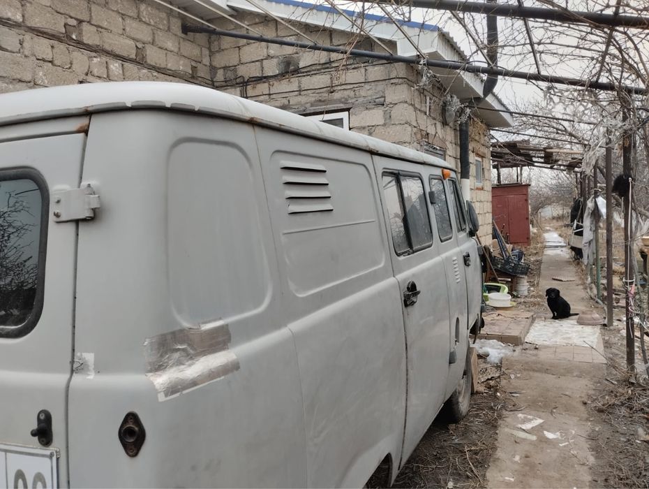 Уаз Буханка отличная машина на ходу .