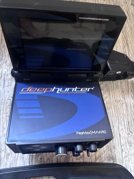 Металлодетектор, сканер deep hunter