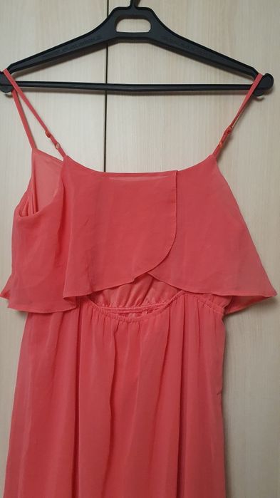 Елегантни, вечерни, официални рокли