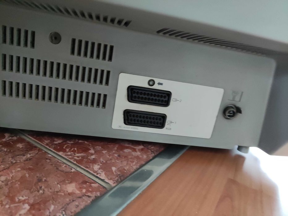 Телевизор Samsung 21 инча CZ-21A113N кинескоп