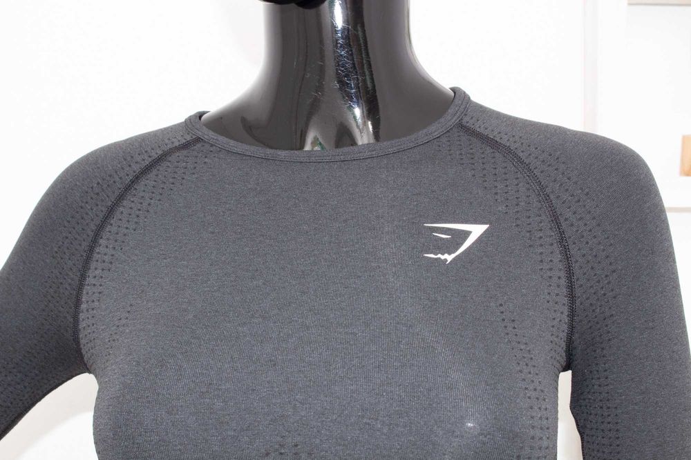 Gymshark дамски комплект кроп топ тъмно сив + клин за фитнес XS