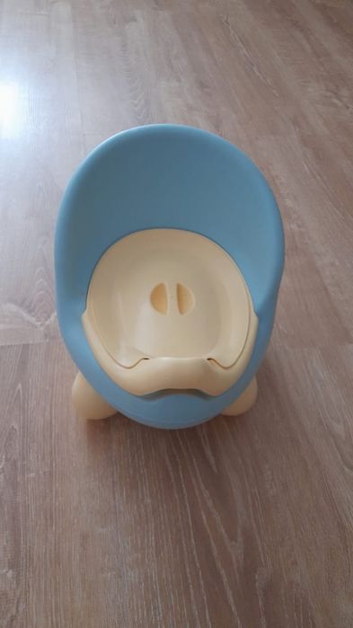 Продам горшок детский