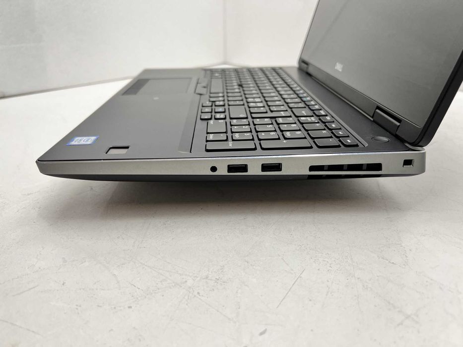 Dell Precision 7530 touch i7-8750H 32GB 1260GB P2000M