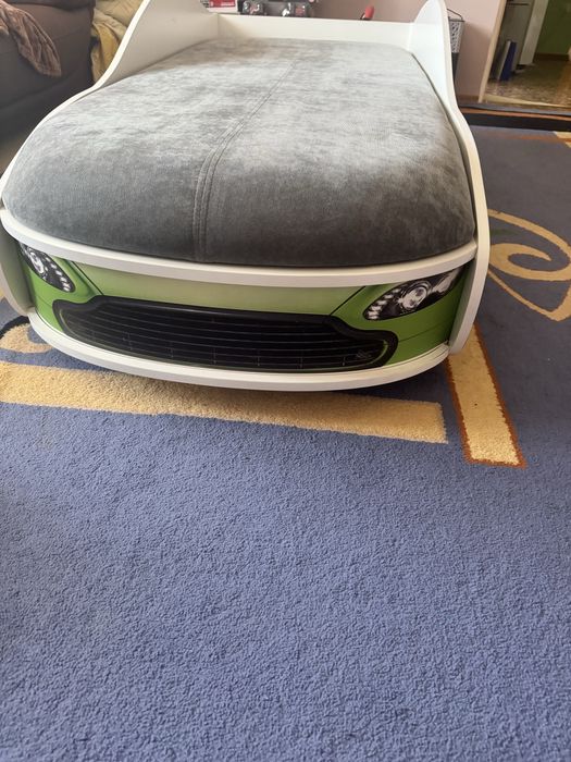 Кровать детская машинка