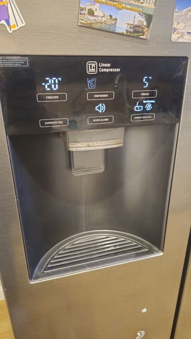 Frigider lg side by side GSL361ICEZ