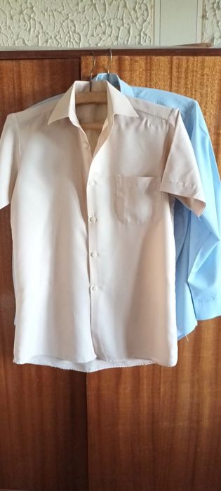 Camasi pentru barbati marimea  38 si 40/41