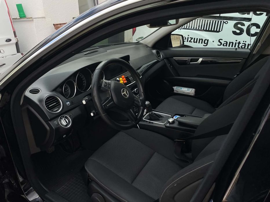 Mercedes benz c220