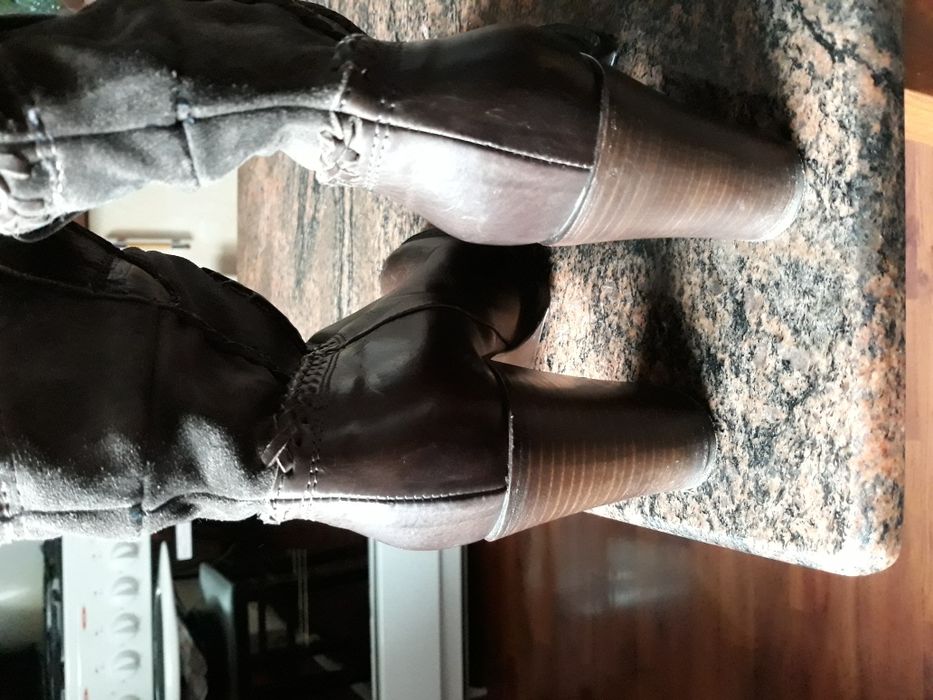 Cizme de damă din piele