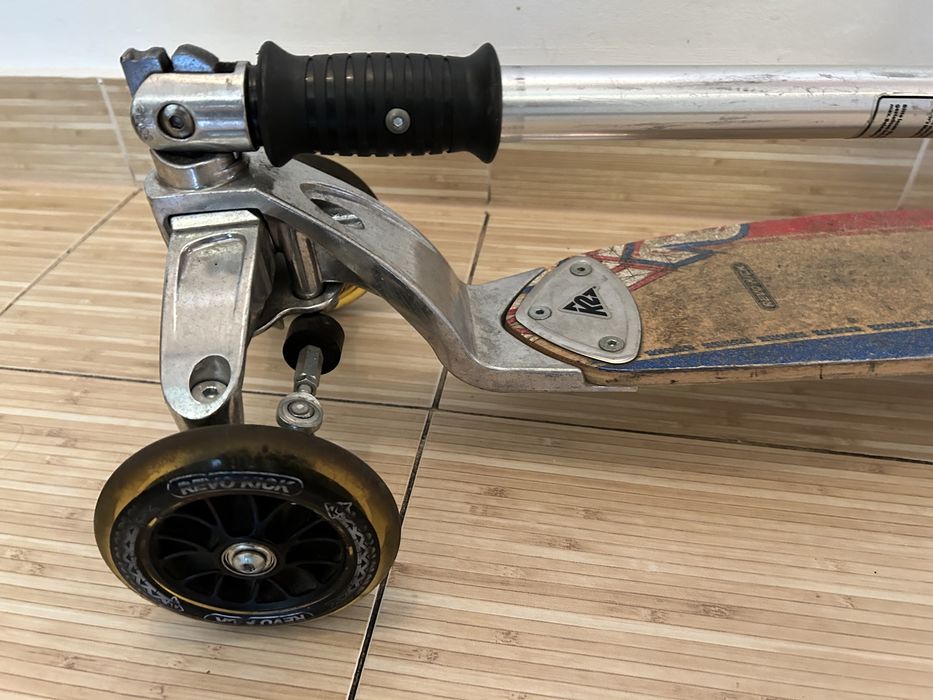 Trotineta Micro Kickboard pentru adulti sau copii