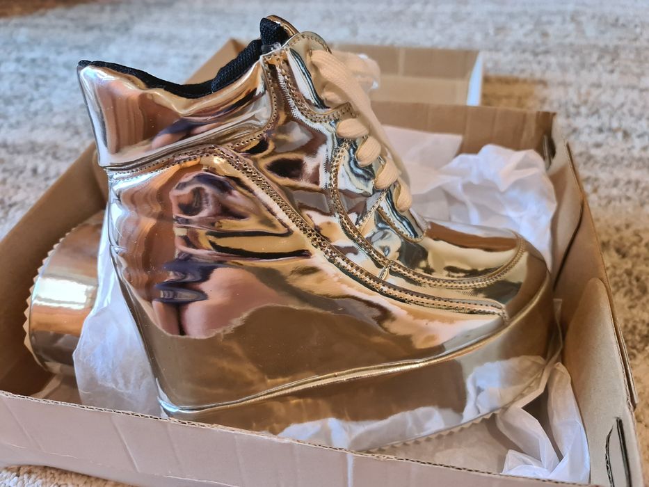 Ghete dama argintii de lux , 36