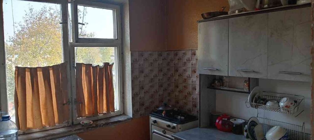 2 honali uy sotiladi