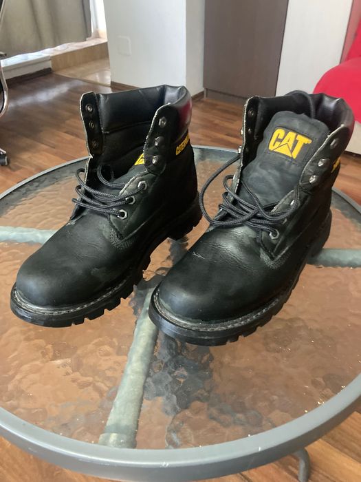 Ghete CAT în stare excelentă, mărimea 43.