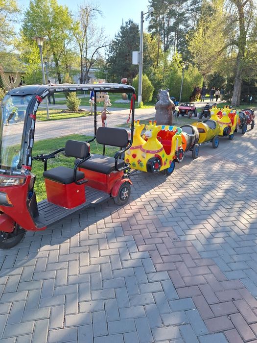 ПРОДАМ Паровозик прогулочный для рарка