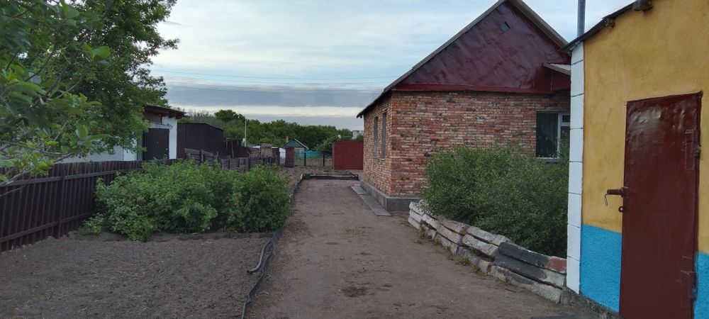 Продаю дом бывший  совхоз Карагандинский